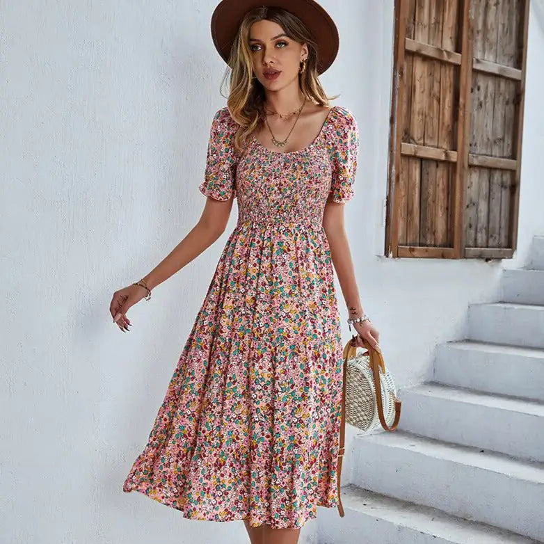 Strandkleid mit Blumenmuster und gesmokten Ärmeln, V-Ausschnitt, Mini, lange Ärmel