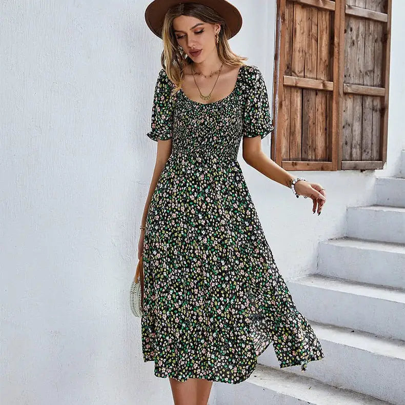 Strandkleid mit Blumenmuster und gesmokten Ärmeln, V-Ausschnitt, Mini, lange Ärmel